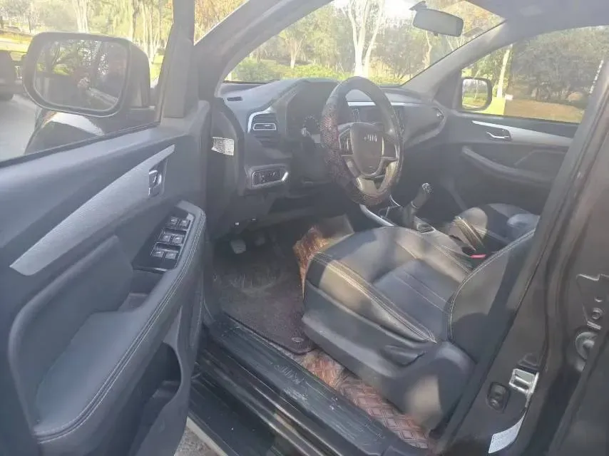 2020 Isuzu Jim 2.8T 120HP L4 5MT,autocango,china used car exporter,china ev exporter,chinese used car exporter,chinese used ev exporter