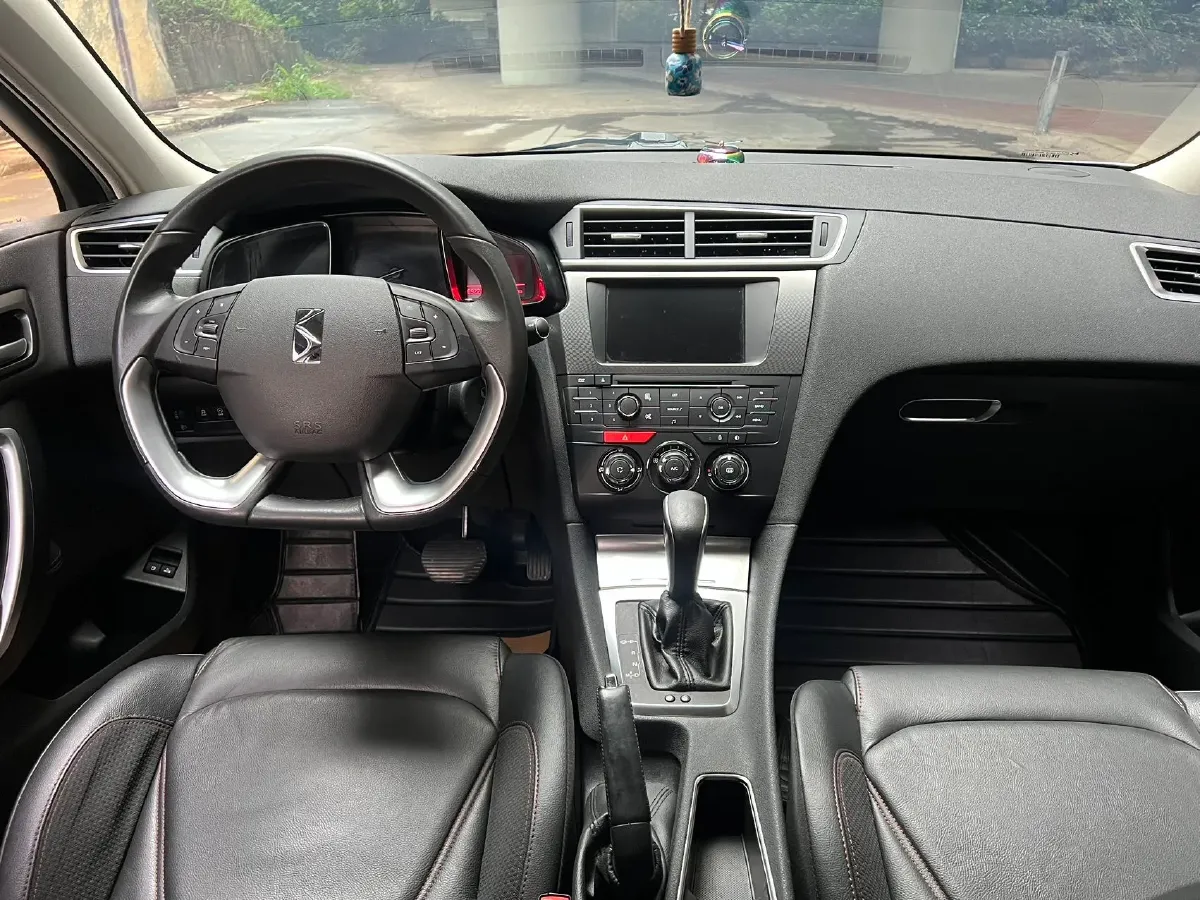 2016 DS 4S 1.2T 136HP L3 6AT,autocango,china used car exporter,china ev exporter,chinese used car exporter,chinese used ev exporter