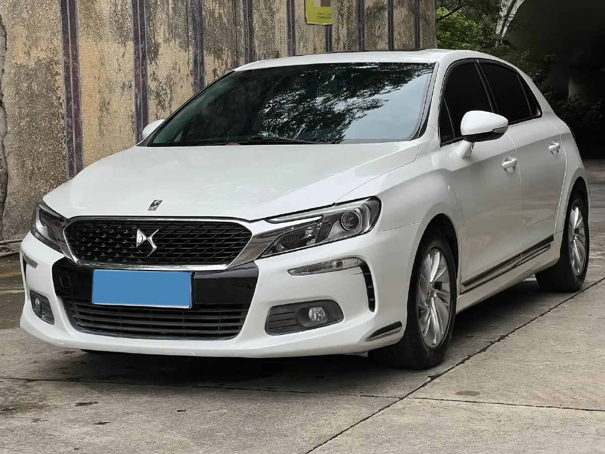 2016 DS 4S 1.2T 136HP L3 6AT,autocango,china used car exporter,china ev exporter,chinese used car exporter,chinese used ev exporter