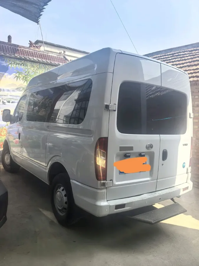 2021 MAXUS XinTu V80 2.0T 127HP L4 6MT,autocango,china used car exporter,china ev exporter,chinese used car exporter,chinese used ev exporter