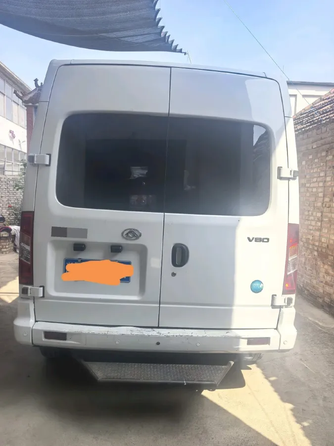 2021 MAXUS XinTu V80 2.0T 127HP L4 6MT,autocango,china used car exporter,china ev exporter,chinese used car exporter,chinese used ev exporter