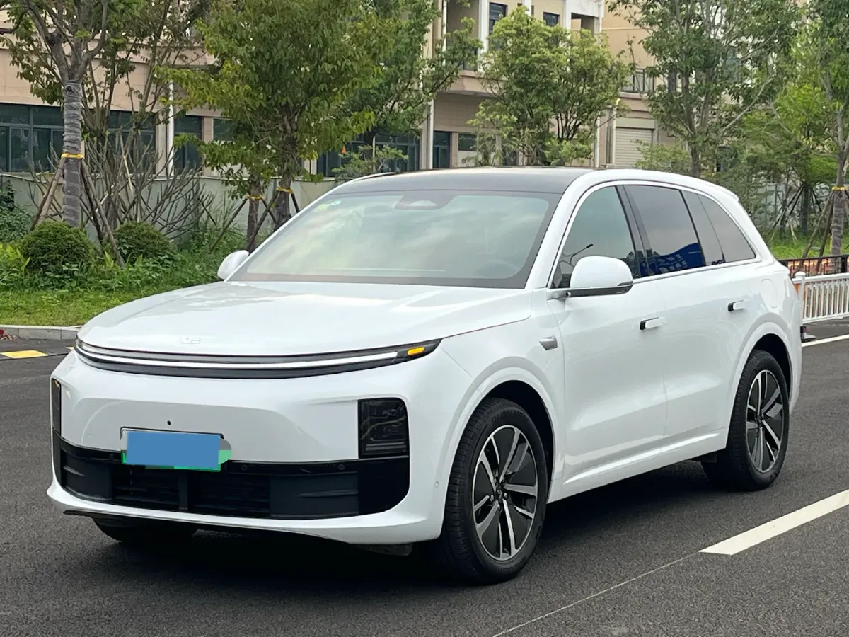 2024 Li L6 Range Extended 154HP L4 REEV 36.8KWH,autocango,china used car exporter,china ev exporter,chinese used car exporter,chinese used ev exporter