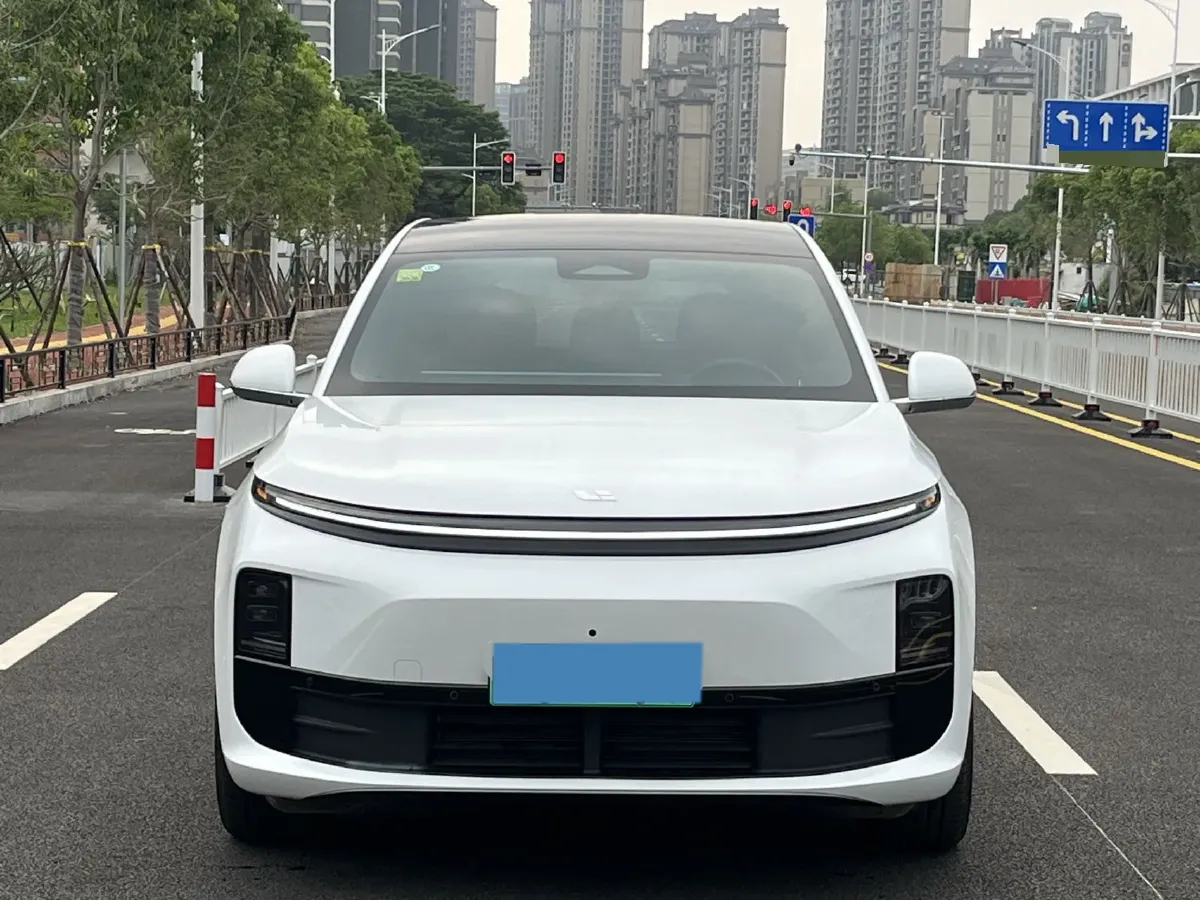 2024 Li L6 Range Extended 154HP L4 REEV 36.8KWH,autocango,china used car exporter,china ev exporter,chinese used car exporter,chinese used ev exporter