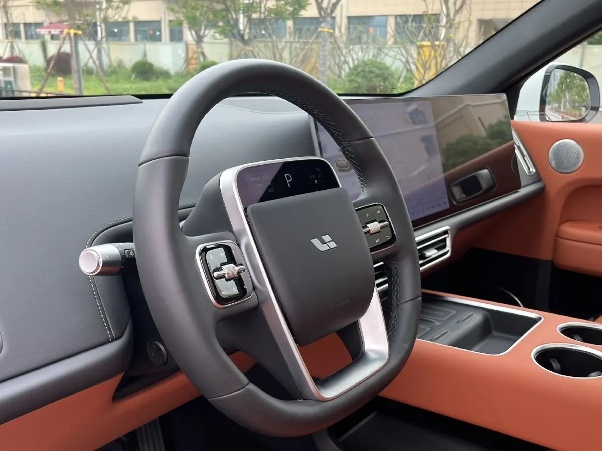 2024 Li L6 Range Extended 154HP L4 REEV 36.8KWH,autocango,china used car exporter,china ev exporter,chinese used car exporter,chinese used ev exporter