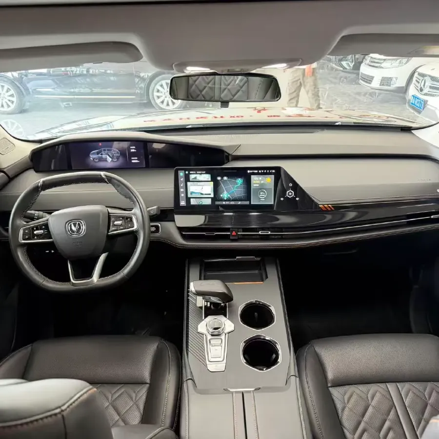 2021 ChangAn UNI-K 2.0T 233HP L4 8AT,autocango,china used car exporter,china ev exporter,chinese used car exporter,chinese used ev exporter