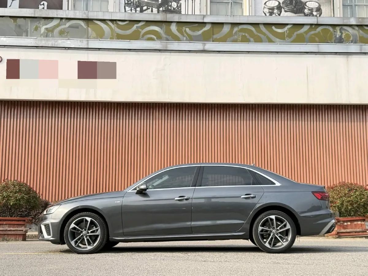 2020 Audi A4L 2.0T 190HP L4 7DCT,autocango,china used car exporter,china ev exporter,chinese used car exporter,chinese used ev exporter