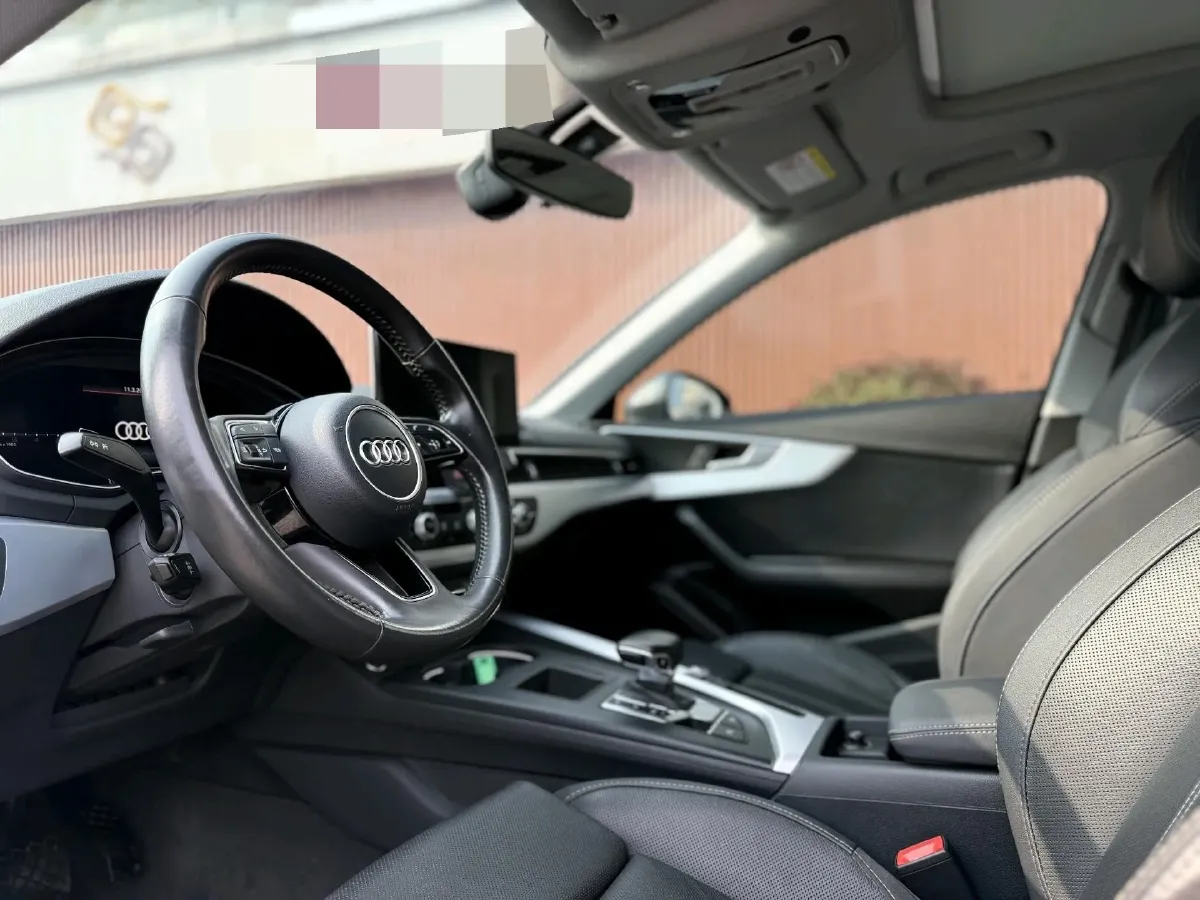 2020 Audi A4L 2.0T 190HP L4 7DCT,autocango,china used car exporter,china ev exporter,chinese used car exporter,chinese used ev exporter