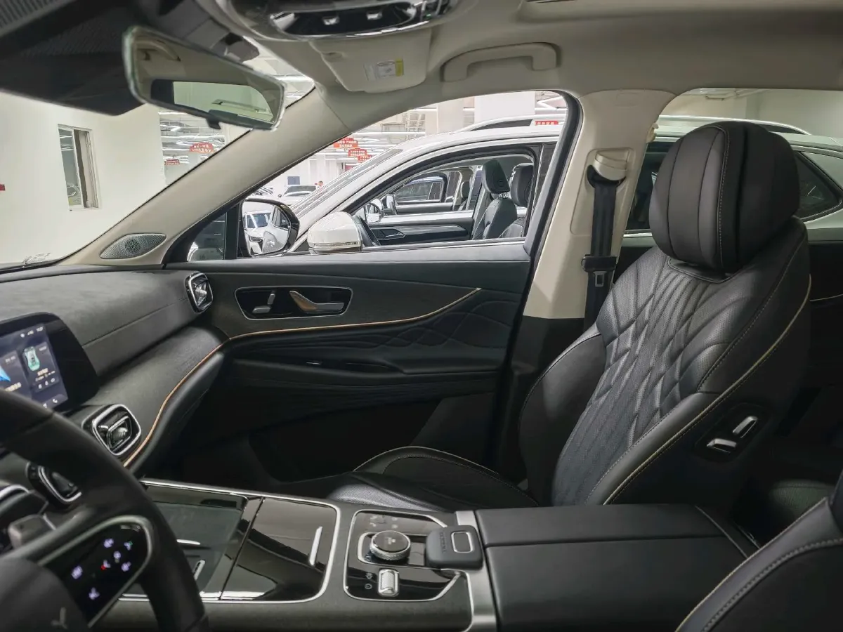 2023 Chery Tiggo 9 2.0T 261HP L4 8AT,autocango,china used car exporter,china ev exporter,chinese used car exporter,chinese used ev exporter