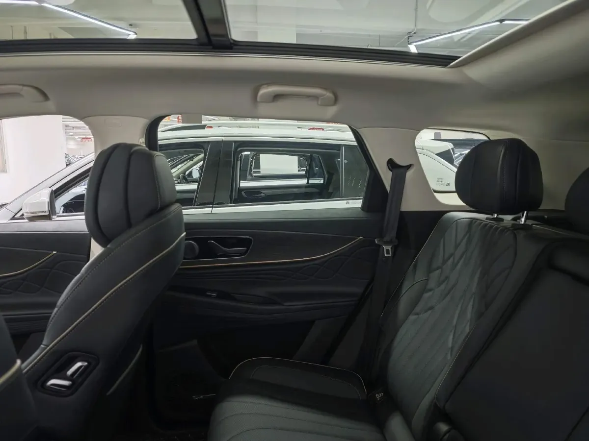 2023 Chery Tiggo 9 2.0T 261HP L4 8AT,autocango,china used car exporter,china ev exporter,chinese used car exporter,chinese used ev exporter