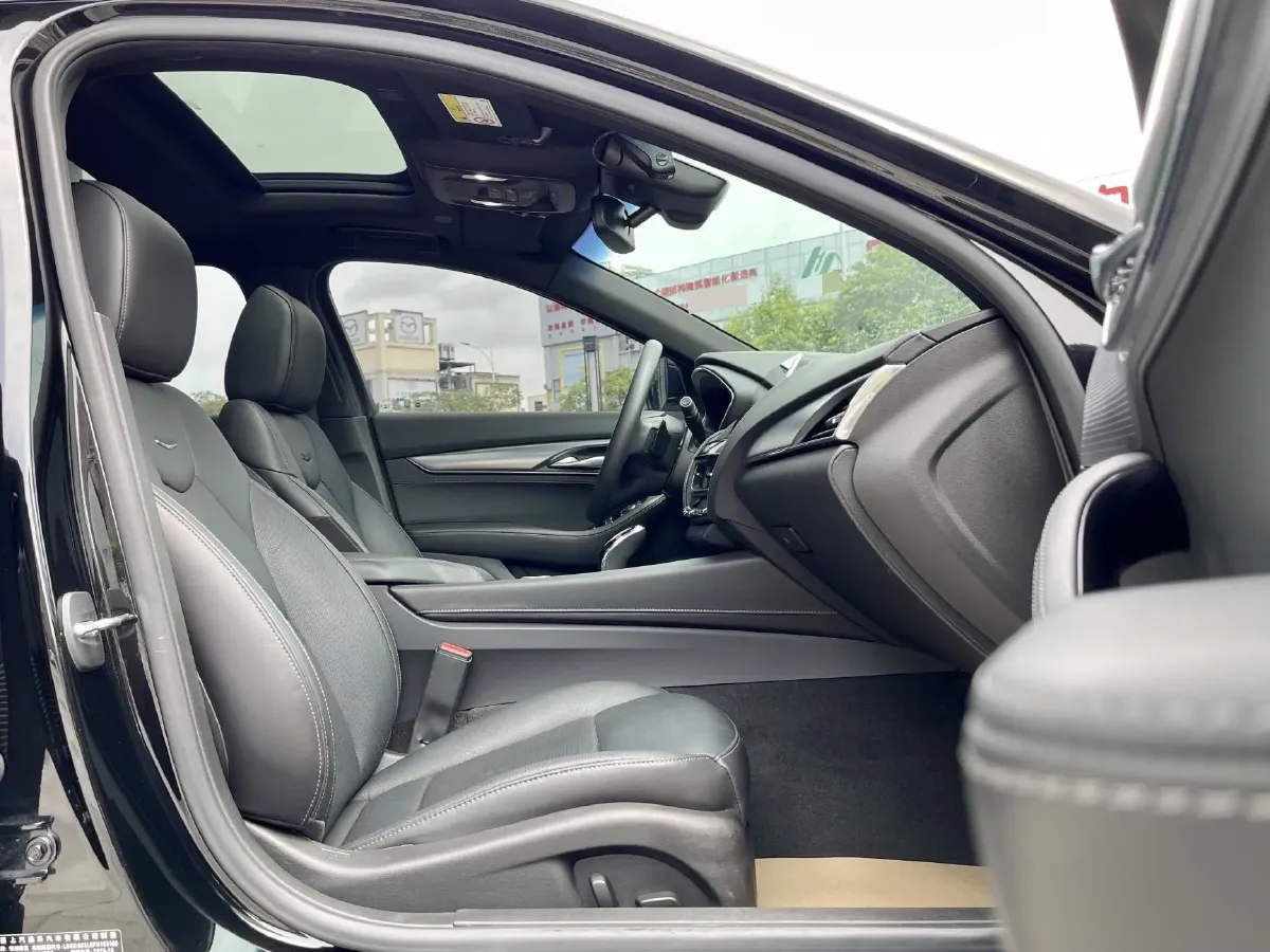 2023 Cadillac CT5 2.0T 237HP L4 10AT,autocango,china used car exporter,china ev exporter,chinese used car exporter,chinese used ev exporter