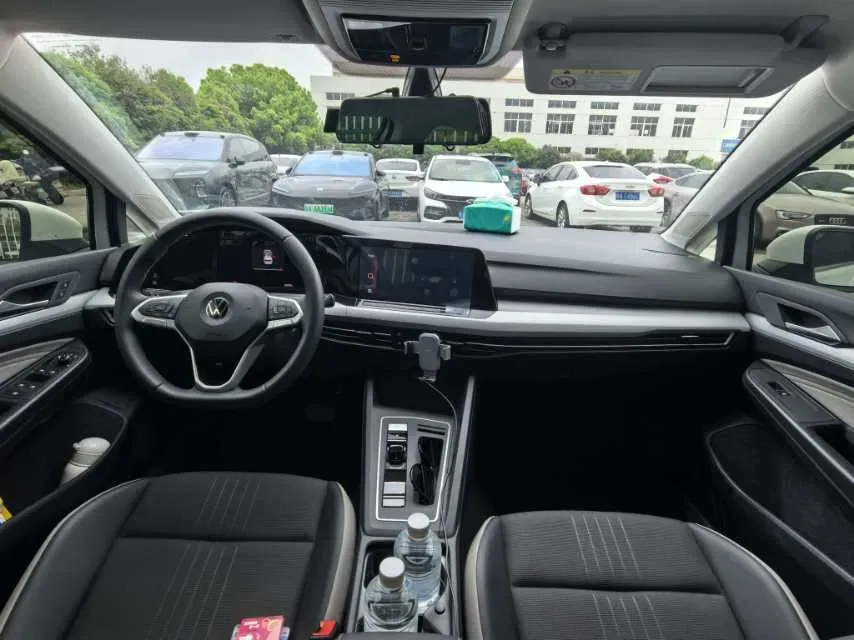 2024 Volkswagen Golf 1.4T 150HP L4 7DCT,autocango,china used car exporter,china ev exporter,chinese used car exporter,chinese used ev exporter