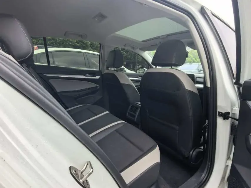 2024 Volkswagen Golf 1.4T 150HP L4 7DCT,autocango,china used car exporter,china ev exporter,chinese used car exporter,chinese used ev exporter