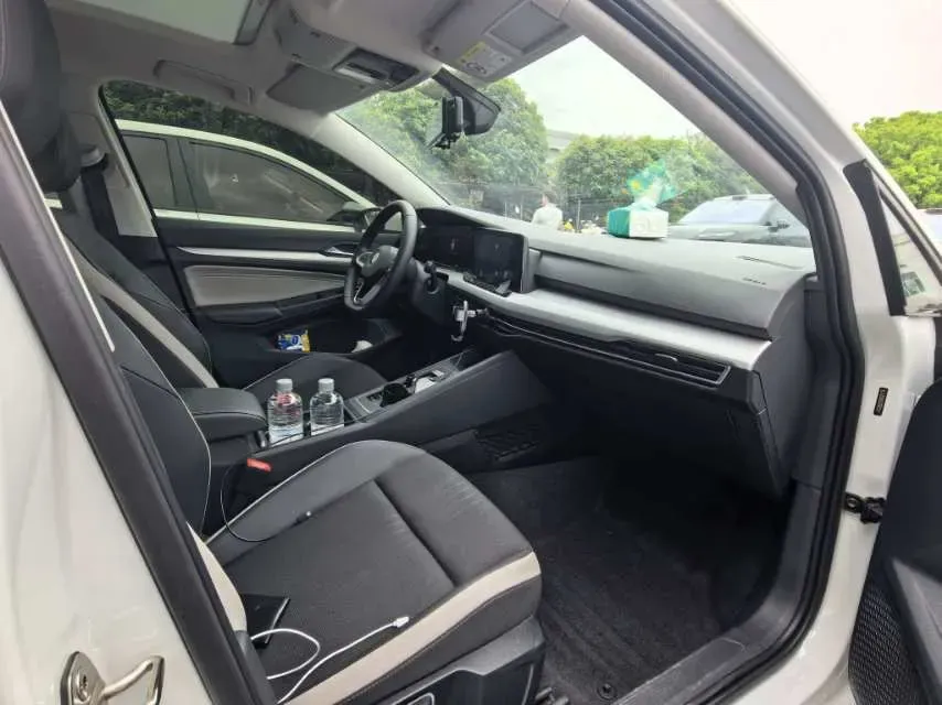 2024 Volkswagen Golf 1.4T 150HP L4 7DCT,autocango,china used car exporter,china ev exporter,chinese used car exporter,chinese used ev exporter
