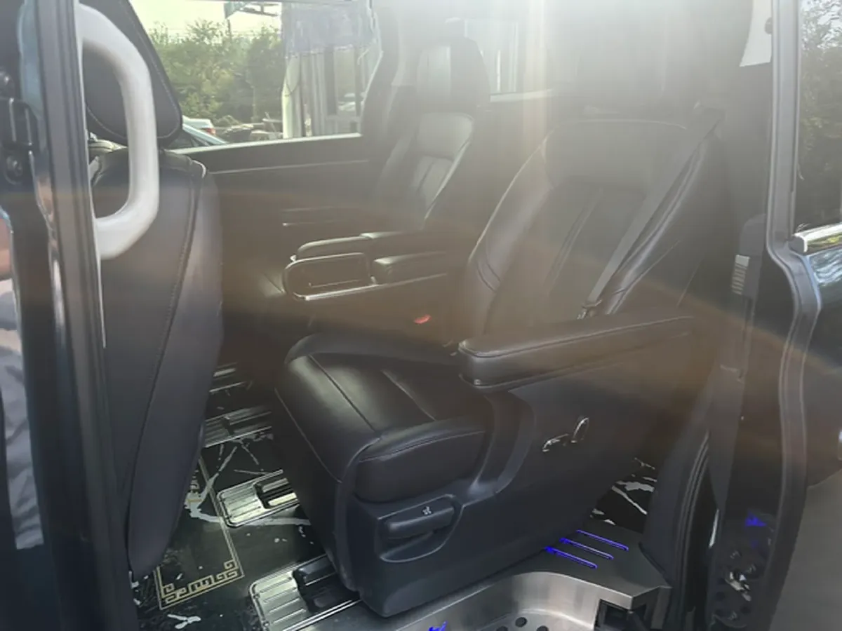 2021 GAC Trumpchi M8 2.0T 252HP L4 8AT,autocango,china used car exporter,china ev exporter,chinese used car exporter,chinese used ev exporter