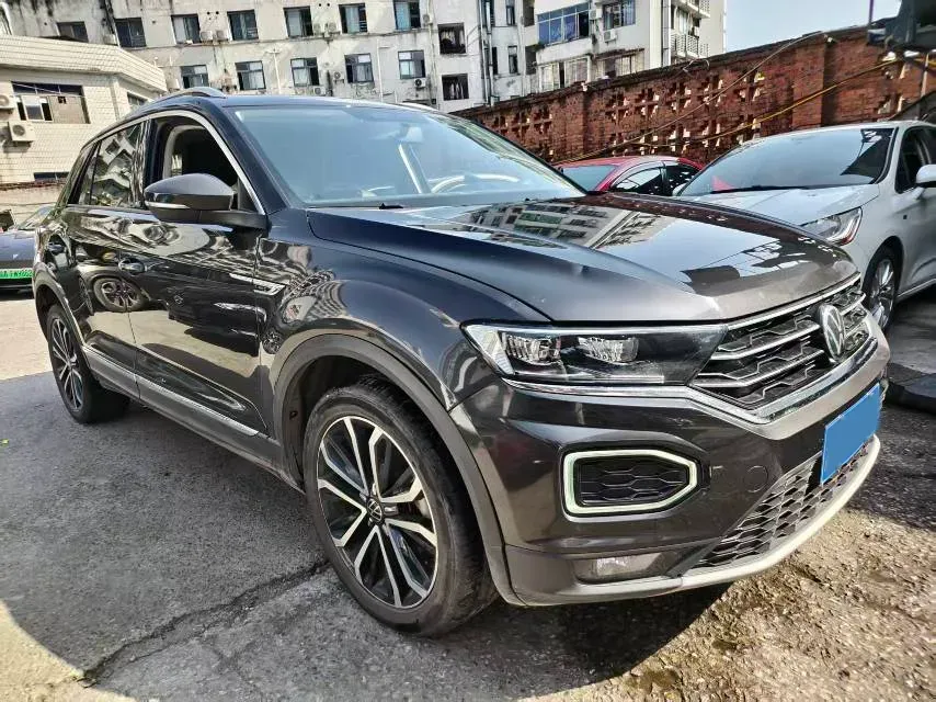 2021 Volkswagen T-Roc 1.4T 150HP L4 7DCT,autocango,china used car exporter,china ev exporter,chinese used car exporter,chinese used ev exporter