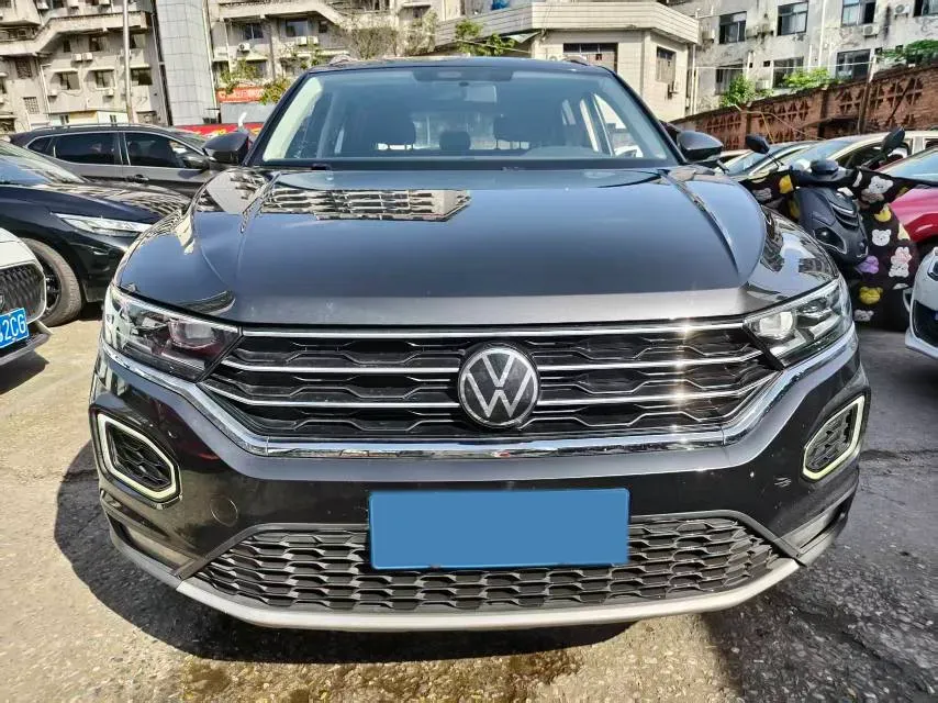 2021 Volkswagen T-Roc 1.4T 150HP L4 7DCT,autocango,china used car exporter,china ev exporter,chinese used car exporter,chinese used ev exporter