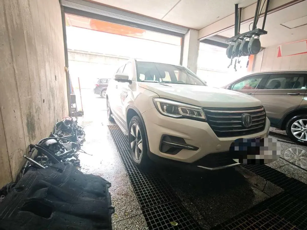 2020 ChangAn CS75 1.5T 178HP L4 7DCT,autocango,china used car exporter,china ev exporter,chinese used car exporter,chinese used ev exporter