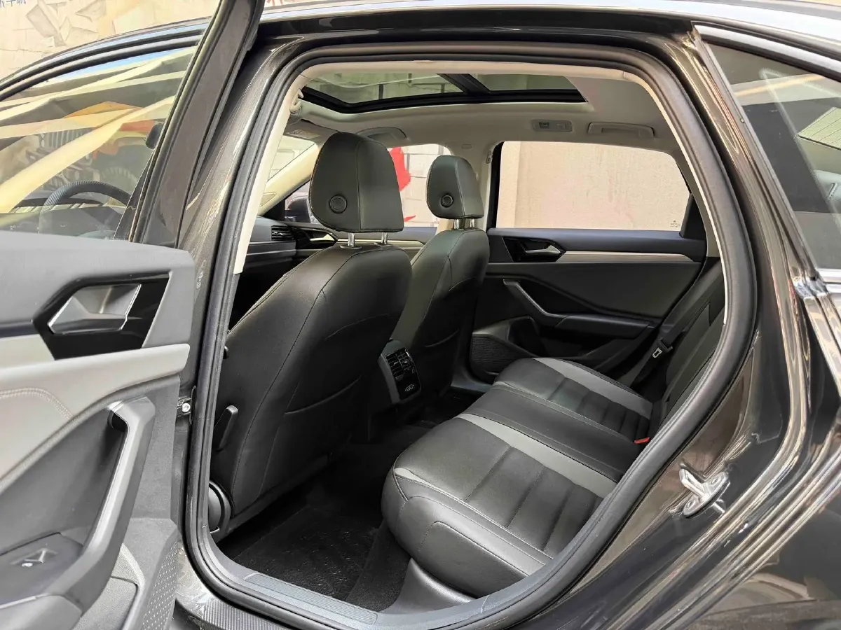 2021 Volkswagen Sagitar 1.4T 150HP L4 7DCT,autocango,china used car exporter,china ev exporter,chinese used car exporter,chinese used ev exporter