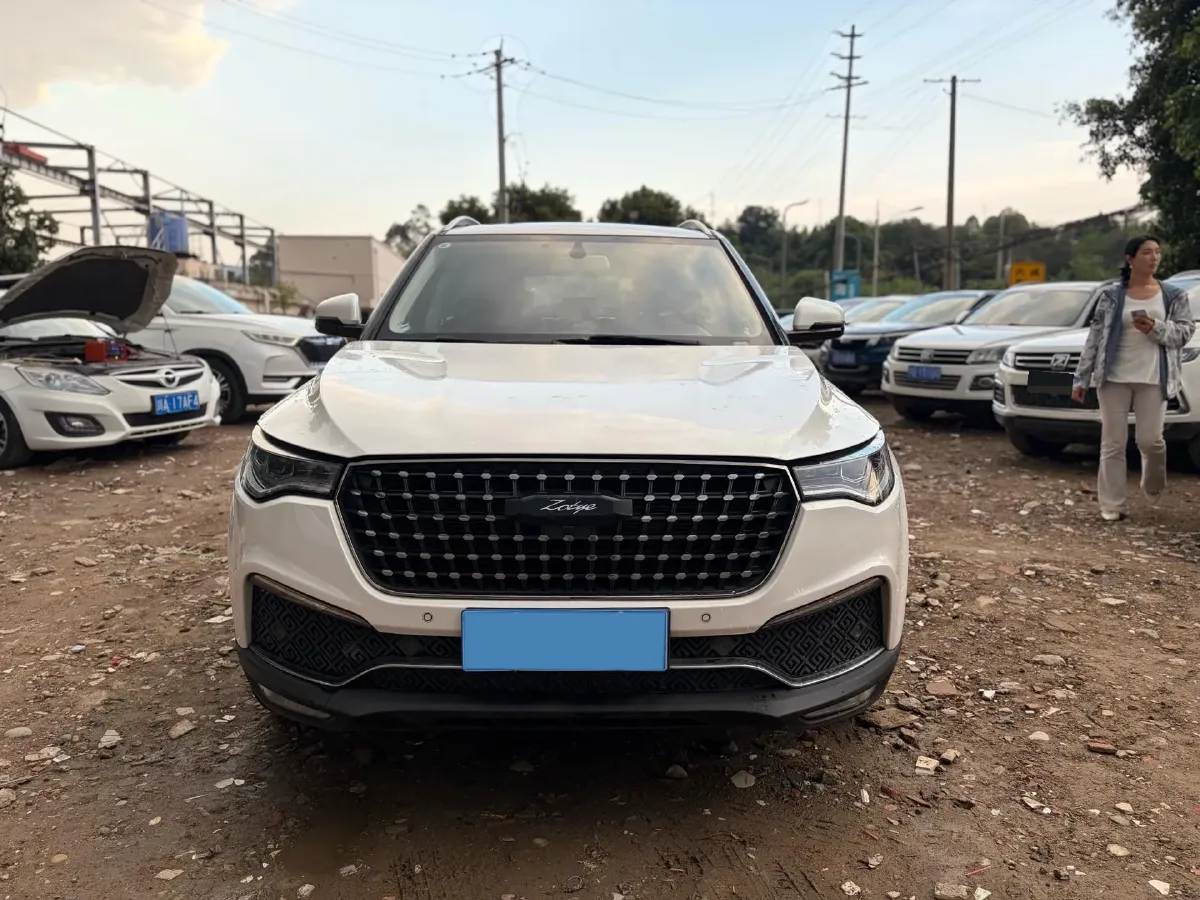 2017 Zotye T700 1.8T 177HP L4 6DCT,autocango,china used car exporter,china ev exporter,chinese used car exporter,chinese used ev exporter