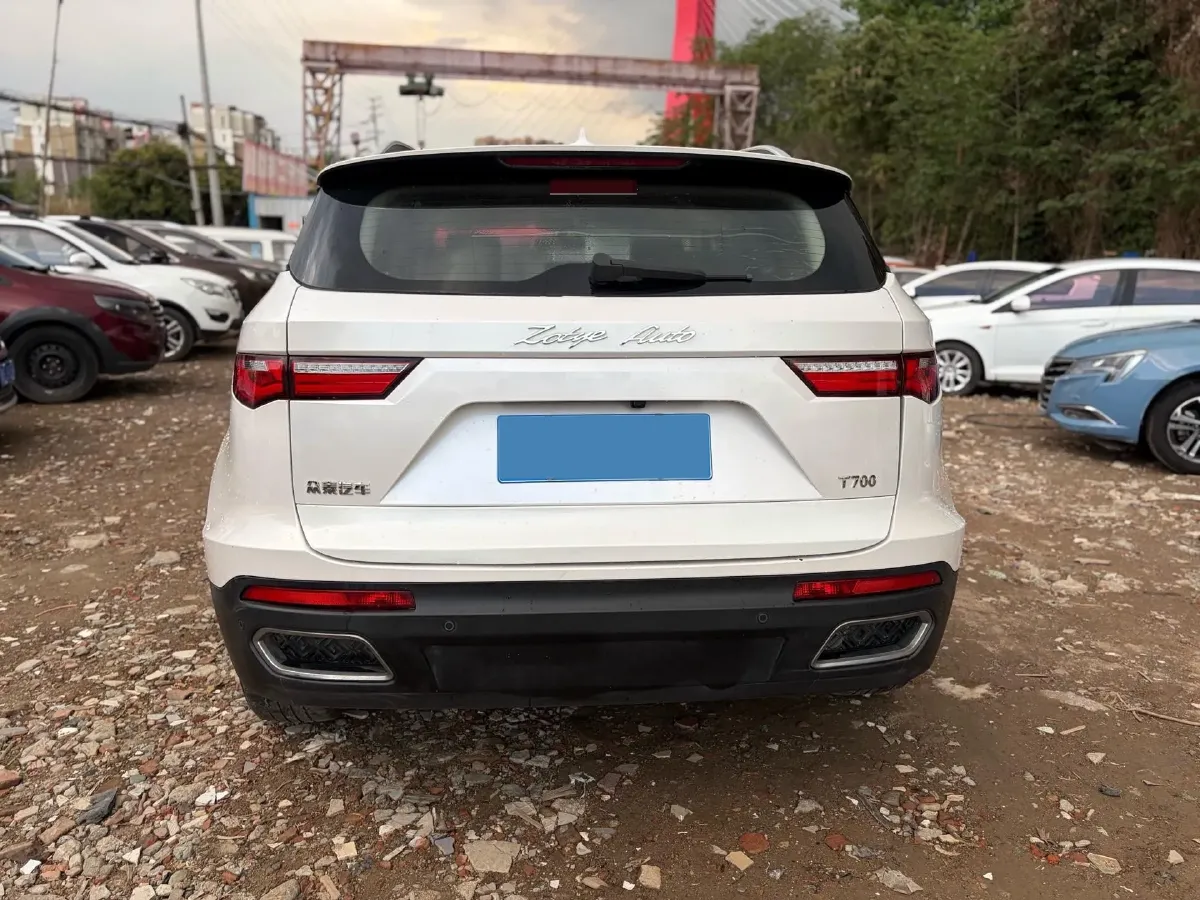 2017 Zotye T700 1.8T 177HP L4 6DCT,autocango,china used car exporter,china ev exporter,chinese used car exporter,chinese used ev exporter