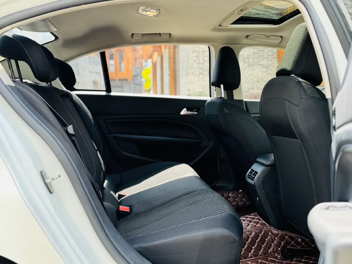 2016 Peugeot 408 1.6T 167HP L4 6AT,autocango,china used car exporter,china ev exporter,chinese used car exporter,chinese used ev exporter