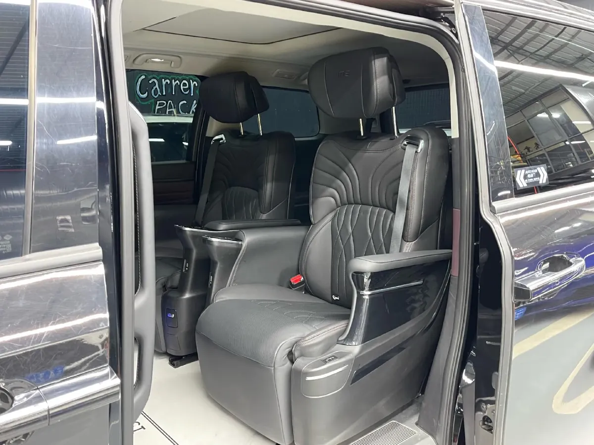 2024 GAC Trumpchi M8 2.0T 252HP L4 8AT,autocango,china used car exporter,china ev exporter,chinese used car exporter,chinese used ev exporter