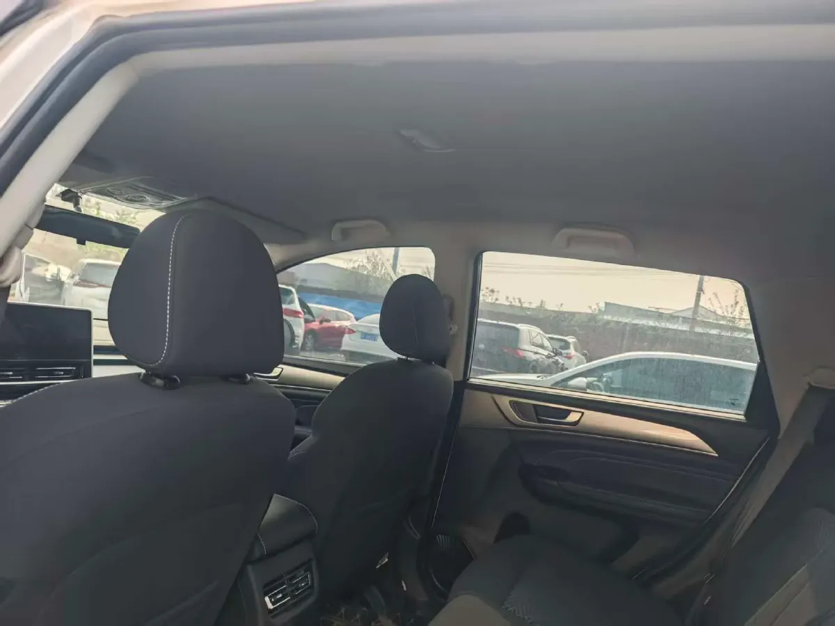 2023 Haval M6 1.5T 150HP L4 7DCT,autocango,china used car exporter,china ev exporter,chinese used car exporter,chinese used ev exporter