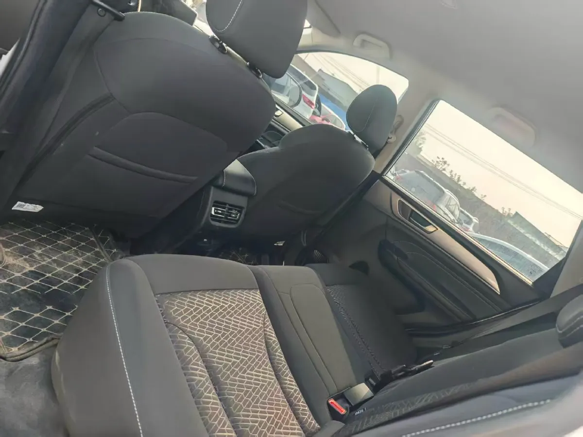 2023 Haval M6 1.5T 150HP L4 7DCT,autocango,china used car exporter,china ev exporter,chinese used car exporter,chinese used ev exporter