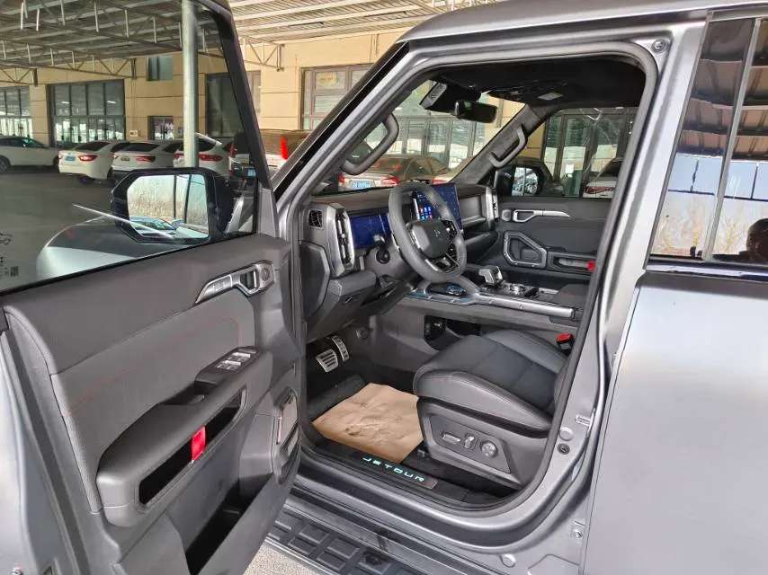 2023 Jetour Traveller 2.0T 254HP L4 7DCT,autocango,china used car exporter,china ev exporter,chinese used car exporter,chinese used ev exporter