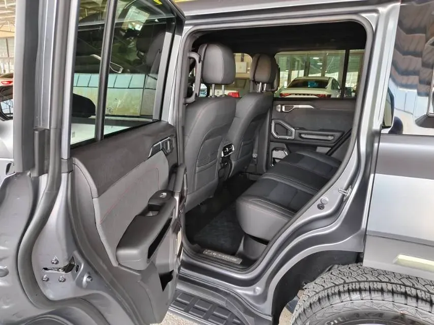 2023 Jetour Traveller 2.0T 254HP L4 7DCT,autocango,china used car exporter,china ev exporter,chinese used car exporter,chinese used ev exporter