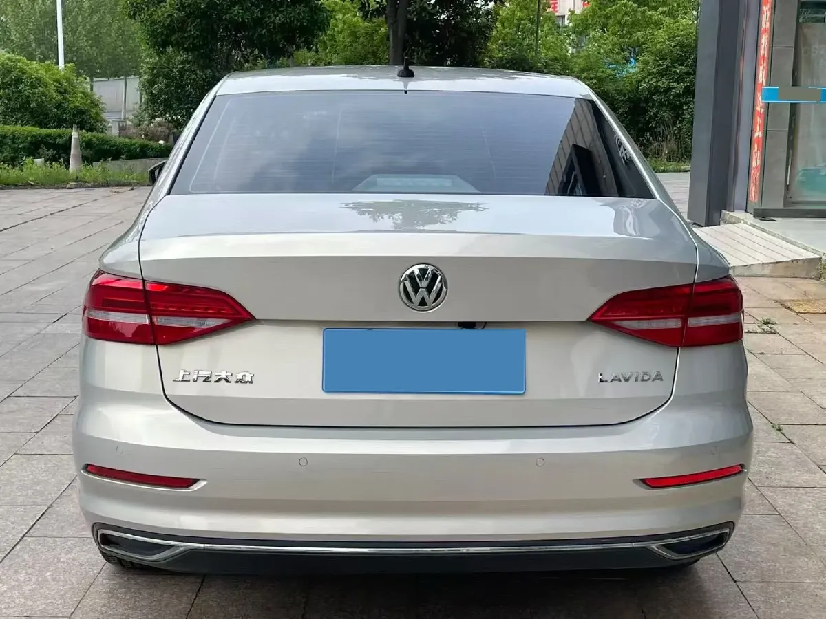 2018 Landwind XiaoYao 1.5T 163HP L4 CVT,autocango,china used car exporter,china ev exporter,chinese used car exporter,chinese used ev exporter