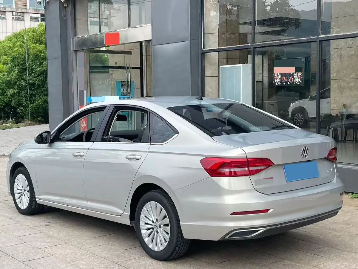 2018 Landwind XiaoYao 1.5T 163HP L4 CVT,autocango,china used car exporter,china ev exporter,chinese used car exporter,chinese used ev exporter