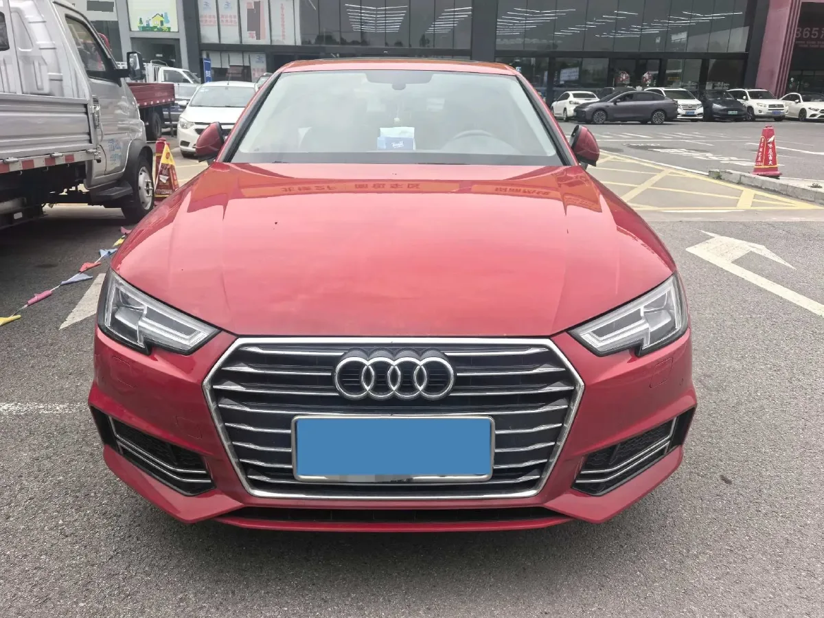 2019 Audi A4L 2.0T 190HP L4 7DCT,autocango,china used car exporter,china ev exporter,chinese used car exporter,chinese used ev exporter