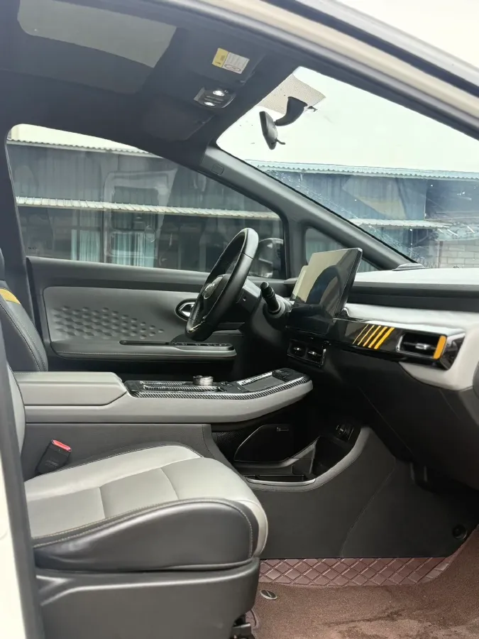 2022 Geely Okavango 1.8T 184HP L4 7DCT,autocango,china used car exporter,china ev exporter,chinese used car exporter,chinese used ev exporter