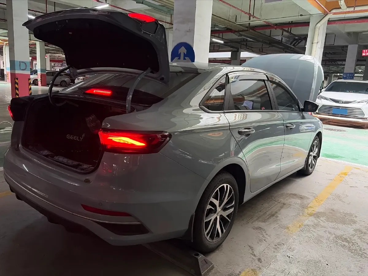 2023 Geely Emgrand 1.5L 127HP L4 5MT,autocango,china used car exporter,china ev exporter,chinese used car exporter,chinese used ev exporter