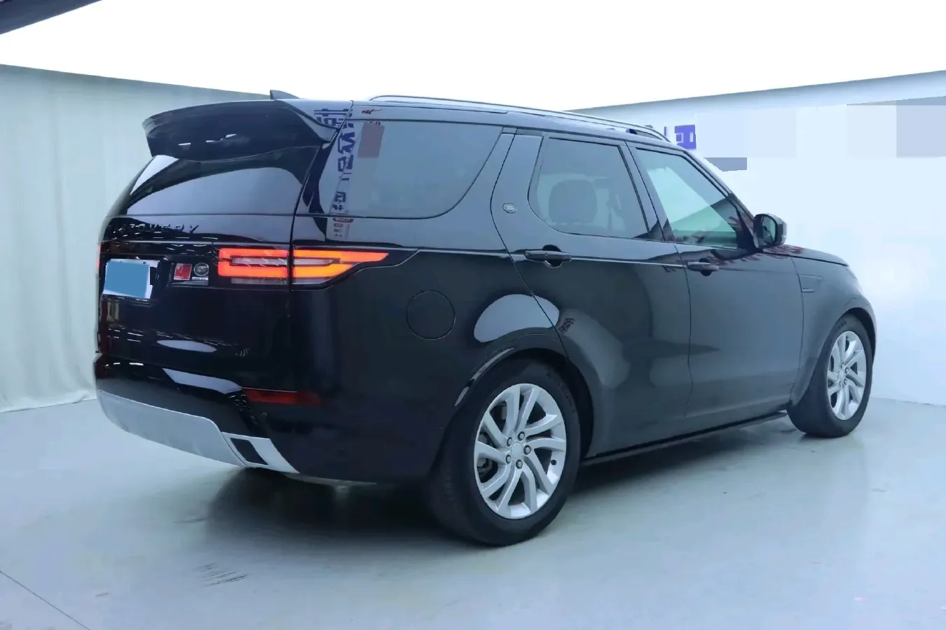 2018 Land Rover Discovery 3.0T 340HP V6 8AT,autocango,china used car exporter,china ev exporter,chinese used car exporter,chinese used ev exporter