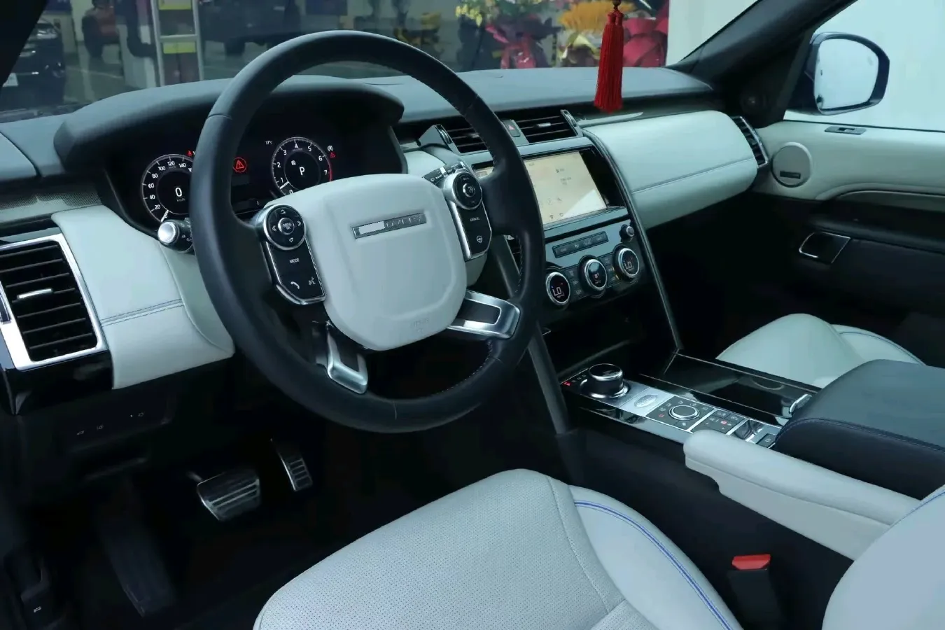 2018 Land Rover Discovery 3.0T 340HP V6 8AT,autocango,china used car exporter,china ev exporter,chinese used car exporter,chinese used ev exporter