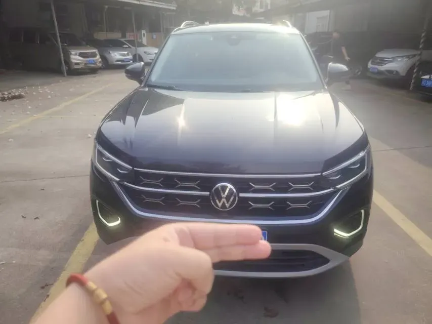 2023 Volkswagen Tayron 2.0T 186HP L4 7DCT,autocango,china used car exporter,china ev exporter,chinese used car exporter,chinese used ev exporter