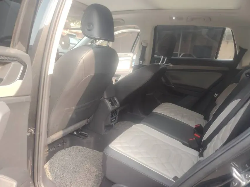 2023 Volkswagen Tayron 2.0T 186HP L4 7DCT,autocango,china used car exporter,china ev exporter,chinese used car exporter,chinese used ev exporter