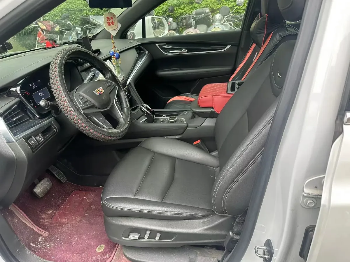 2023 Cadillac XT5 2.0T 237HP L4 9AT,autocango,china used car exporter,china ev exporter,chinese used car exporter,chinese used ev exporter