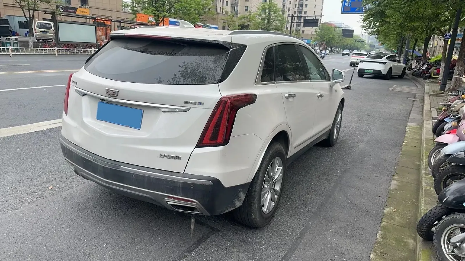 2023 Cadillac XT5 2.0T 237HP L4 9AT,autocango,china used car exporter,china ev exporter,chinese used car exporter,chinese used ev exporter