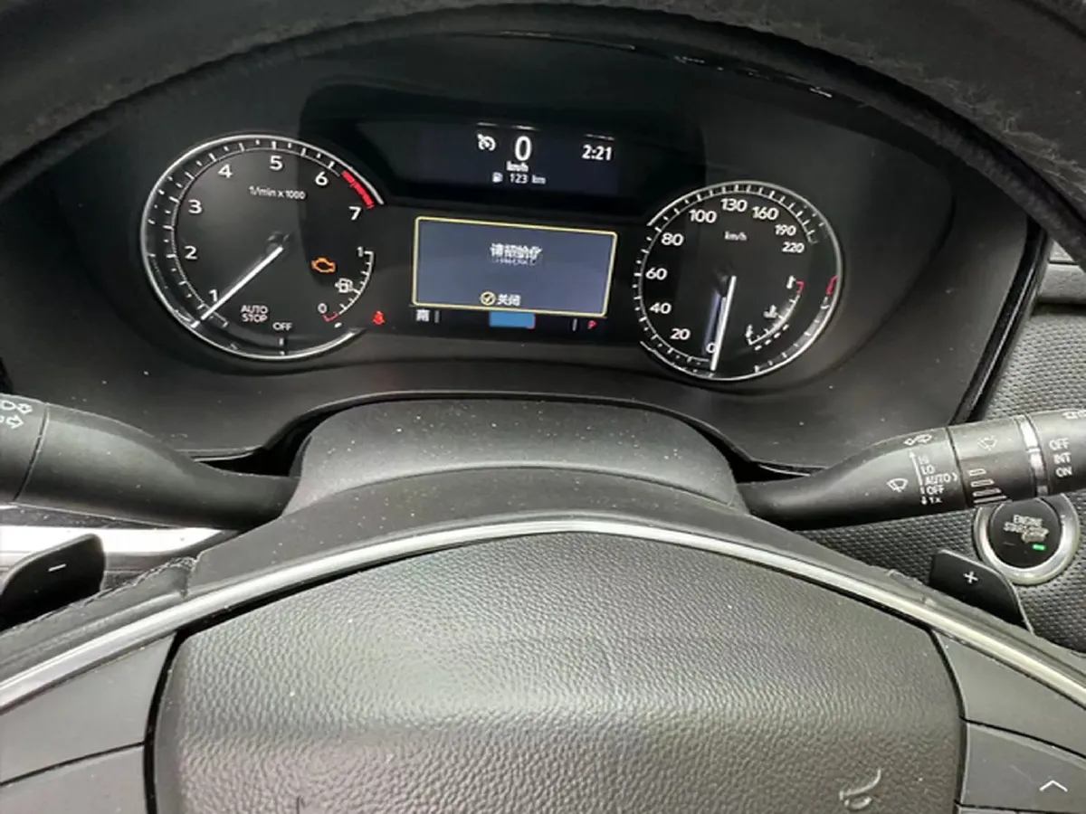 2023 Cadillac XT5 2.0T 237HP L4 9AT,autocango,china used car exporter,china ev exporter,chinese used car exporter,chinese used ev exporter