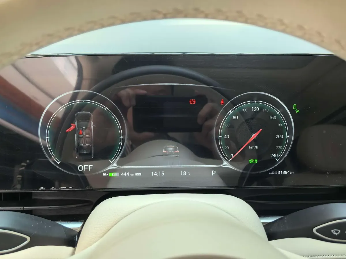 2024 Voyah Dream BEV 108.73KWH,autocango,china used car exporter,china ev exporter,chinese used car exporter,chinese used ev exporter