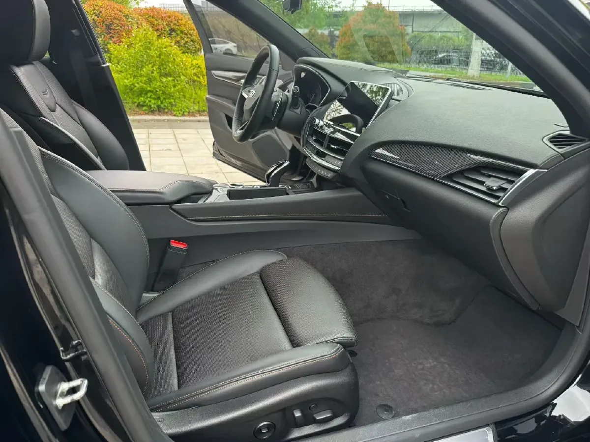 2020 Cadillac CT5 2.0T 241HP L4 10AT,autocango,china used car exporter,china ev exporter,chinese used car exporter,chinese used ev exporter