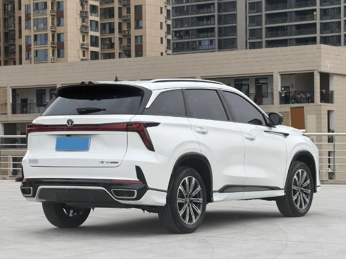 2025 ChangAn CS75 Plus 1.5T 188HP L4 8AT,autocango,china used car exporter,china ev exporter,chinese used car exporter,chinese used ev exporter