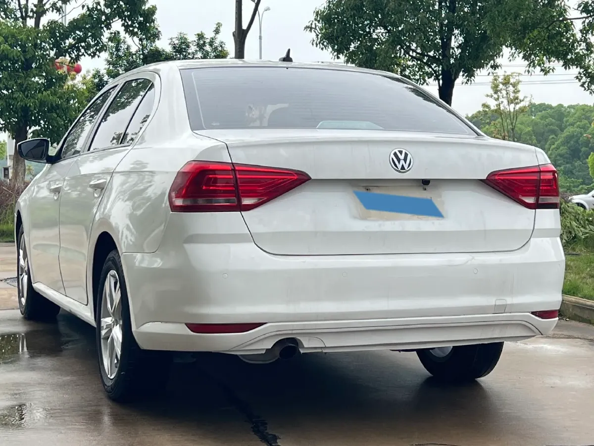 2018 Landwind XiaoYao 1.5T 163HP L4 CVT,autocango,china used car exporter,china ev exporter,chinese used car exporter,chinese used ev exporter