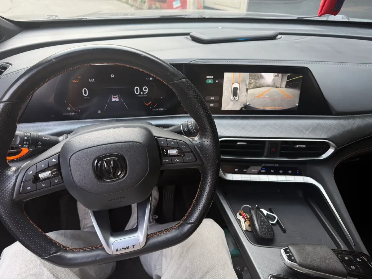 2022 ChangAn UNI-T 1.5T 188HP L4 7DCT,autocango,china used car exporter,china ev exporter,chinese used car exporter,chinese used ev exporter