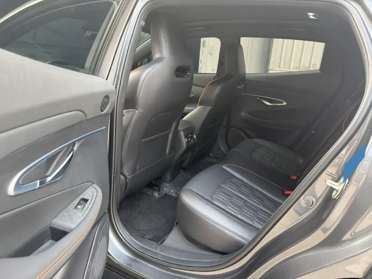 2022 ChangAn UNI-T 1.5T 188HP L4 7DCT,autocango,china used car exporter,china ev exporter,chinese used car exporter,chinese used ev exporter