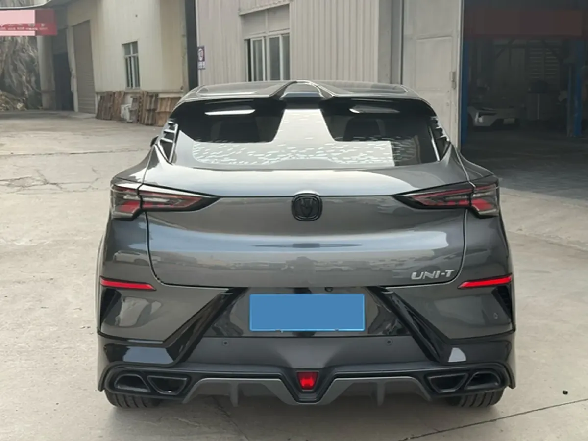 2022 ChangAn UNI-T 1.5T 188HP L4 7DCT,autocango,china used car exporter,china ev exporter,chinese used car exporter,chinese used ev exporter