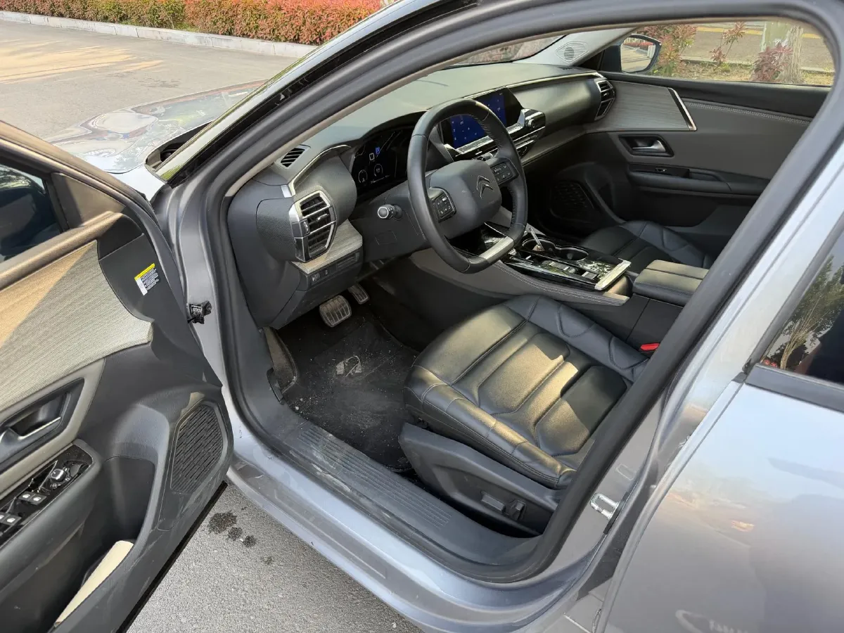 2022 Citroen C5 X 1.6T 175HP L4 8AT,autocango,china used car exporter,china ev exporter,chinese used car exporter,chinese used ev exporter